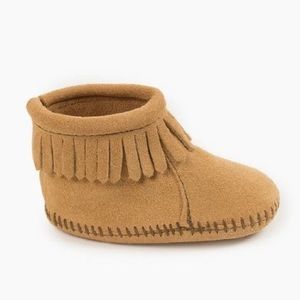 Minnetonka Back Flap Bootie Baby Moccasins size: 3